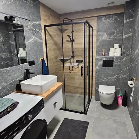 Pod Skarpa ヴィラ