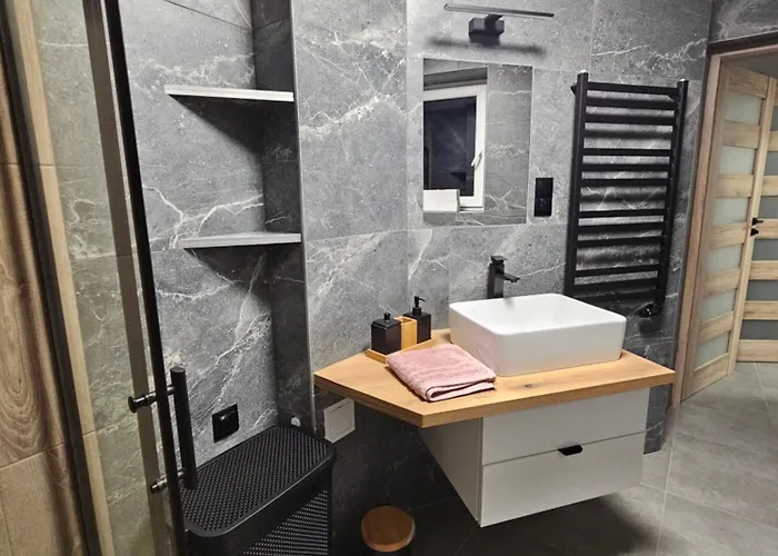 Pod Skarpa ヴィラ